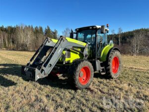 Traktor 4WD CLAAS 630C Arion med lastare