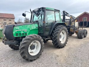 Traktor VALMET 6200/Mohedavagn