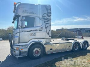 Dragbil SCANIA R560LA6X2MNA