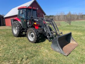 Traktor med lastare CASE IH JX60 4x4