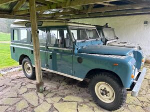 Lätt lastbil LANDROVER 109 STAT WAG D