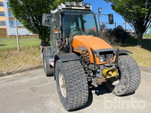 Traktor SYSTRA 750 H