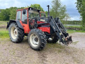 Traktor VALMET 805-4