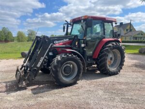 Traktor med lastare CASE IH JX1100U Maxxima 4x4