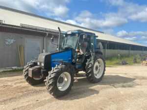 Traktor VALMET 800