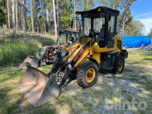 Hjullastare Skipsna ZL10A med 7 redskap