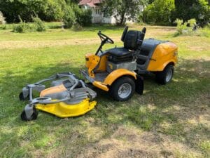 Åkgräsklippare 4x4 Stiga Titan 26B