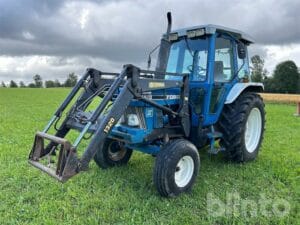 Traktor med lastare FORD 5610/2 2WD