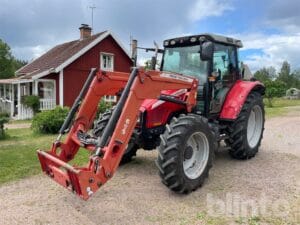 Traktor med lastare MASSEY FERGUSON 6455-4