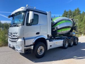 Betongbil MERCEDES-BENZ Arocs 8x4 Tridem