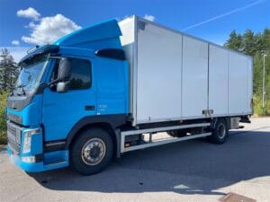 Skåpbil VOLVO FM 4*2 330
