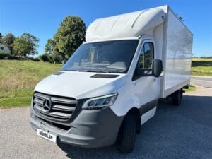 Lätt lastbil MERCEDES-BENZ