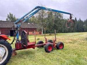 Griplastarvagn Med Mowi 245 kran