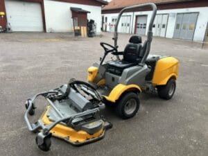 Gräsklippare Stiga Titan 540D 4WD