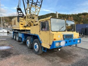 Mobilkran DEMAG  Faun KF30 41/48