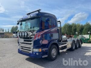 Lastväxlare 8x4 Scania G440 plogutrustad