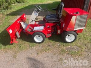 Redskapsbärare Ventrac 3200