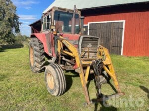 Traktor MASSEY-FERGUSON 590-2
