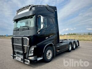 Lastväxlare Volvo FH550 8x4*4 HIAB XR26SL
