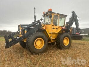 Traktorgrävare Volvo BM 6300 - Tiltrotator - 4 Redskap - Vinterhjul