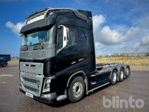 Lastväxlare Volvo FH550 8x4*4 HIAB XR26SL
