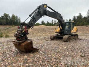 Bandgrävare Volvo EC240 CNL