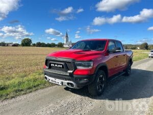 Pickup RAM 1500 Rebel V8 4x4