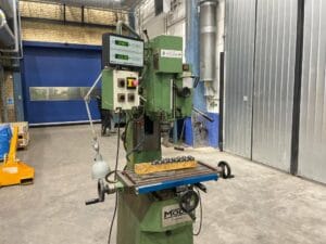 Borr / Fräsmaskin Modig UBM-AM 90/2-4-100
