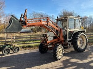 Traktor BELARUS T-42