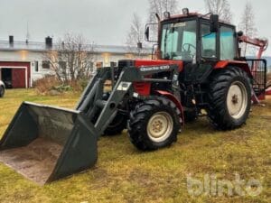 Traktor BELARUS MTZ 562