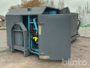 Kombisug lastväxlarflak Perkins dieselmotor