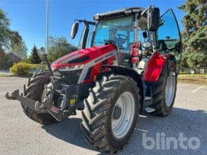 traktor-MASSEY-FERGUSON