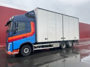 Skåplastbil VOLVO FH 500 6x2*2