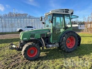 Traktor FENDT 208 V