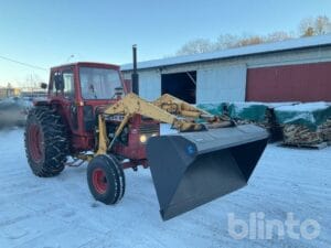 Traktor med lastare VOLVO-BM T 700