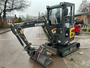 Bandgrävare Multi Loader EC18