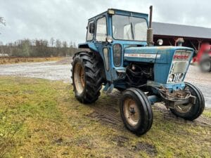 Traktor FORD 5000