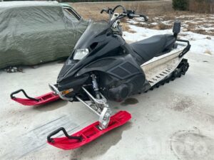 Snöskoter YAMAHA X-RIDE 153