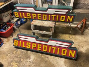 2 Takskyltar lastbil Bilspedition