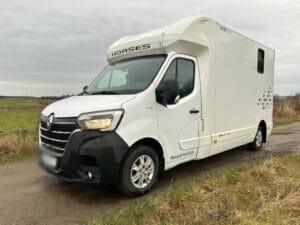 Lätt lastbil RENAULT UMESLÄP