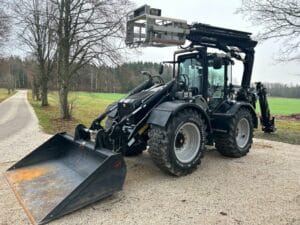 Traktorgrävare med lift Huddig 1260D Cable med 3377 timmar