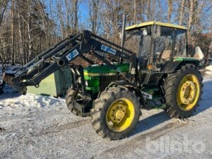 Traktor med Lastare J.DEERE 1950 4WD MC1