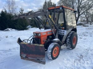 Traktor KUBOTA L 245 DTPS