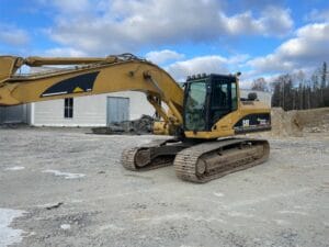 Bandgrävare CAT 322C LN