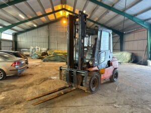 Dieseltruck Toyota 02-7FD40 med förlängningsgafflar