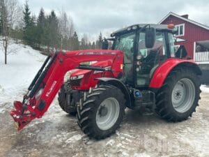 Traktor med lastare Massey Fergusson 5713S