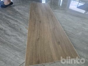 Vinylgolv Mörk Ek – Elegant