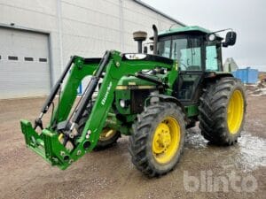 Traktor John Deere 2650 4WD - 2 redskap