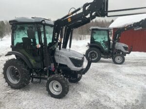 Traktor med lastare och gaffla Landtrac 254 Cabin 4WD Skopa/Betesputs
