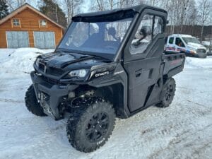 UTV side-by-side CFMOTO